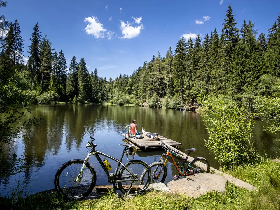 Lake in the region around the Murauer Gasthof Hotel Lercher (c) Tom Lamm.
