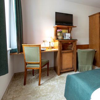 Table in hotel double room 4* in Hotel Lercher