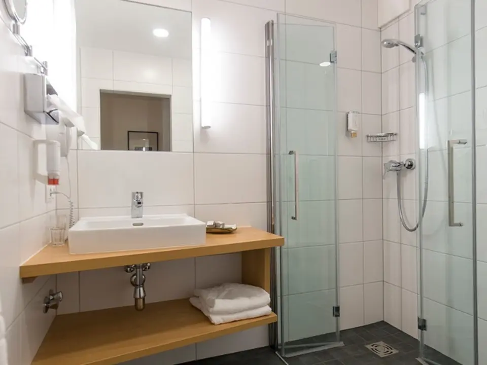 Bath in Murau garden room 4*