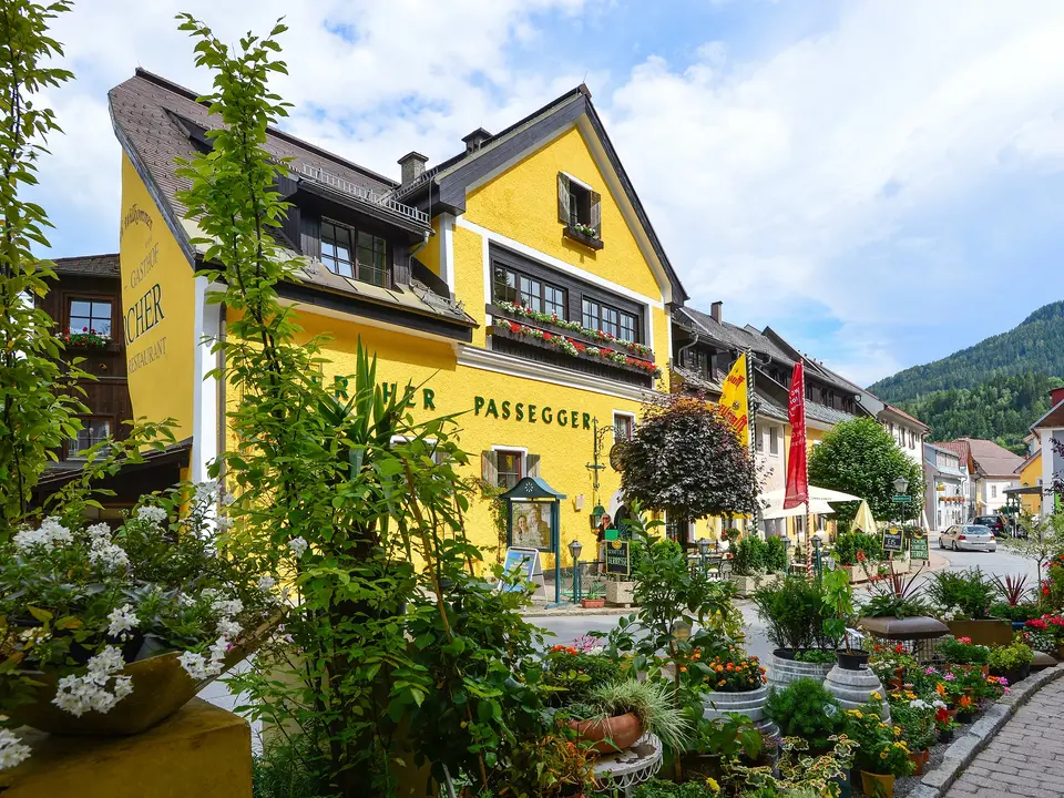 Exterior view of the Murauer Gasthof Hotel Lercher.