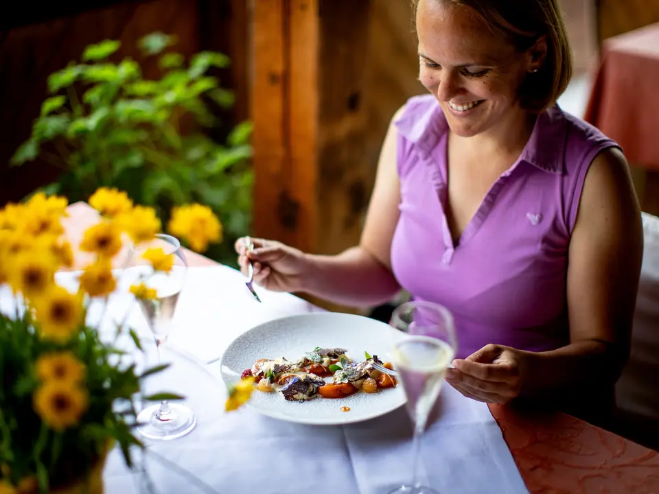 Sweet finale on the terrace at Lercher's Restaurant (c) TVB Murau - Tom Lamm