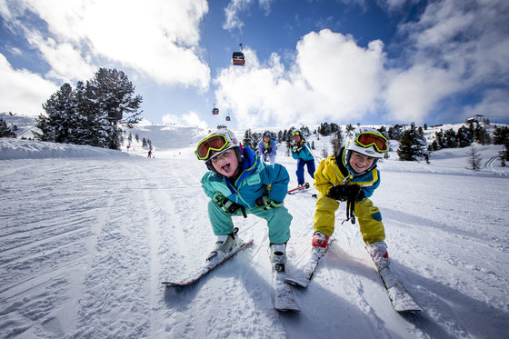 Children skiing fun in Murau Gasthof Hotel Lercher