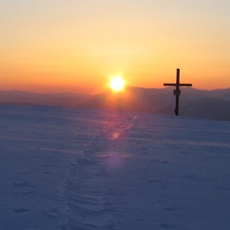 Sunrise in winter on the Grebenzen.