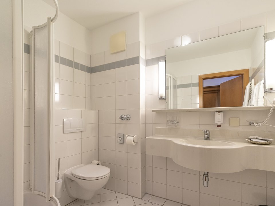Hotel mansard room bathroom 4* Hotel mansard room bathroom 4*
