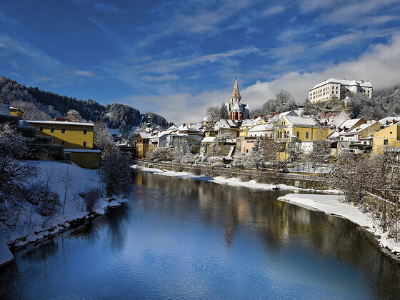 The town of Murau in winter (c) Tom Lamm