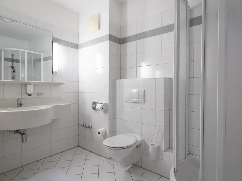 Bathroom in hotel Double room 4* in Hotel Lercher